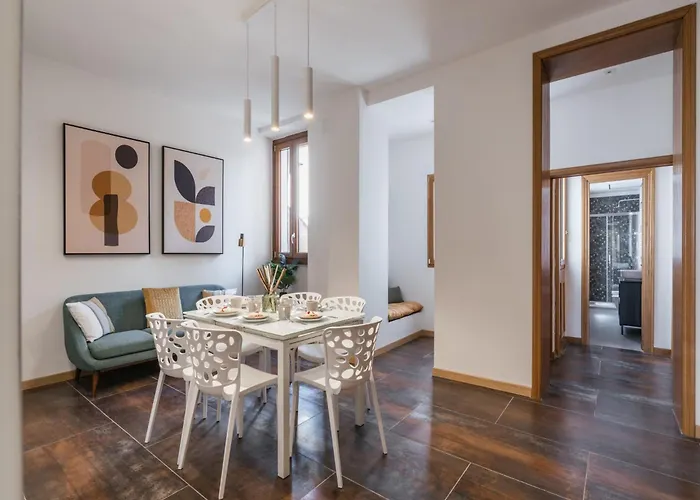 Apartamento The Rent - Three-bedroom Near Piazza Barberini Roma