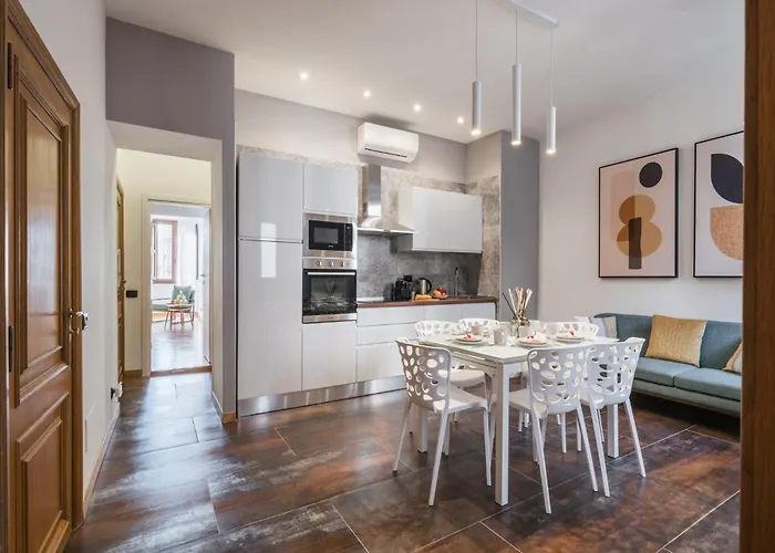 Apartamento The Rent - Three-bedroom Near Piazza Barberini Roma