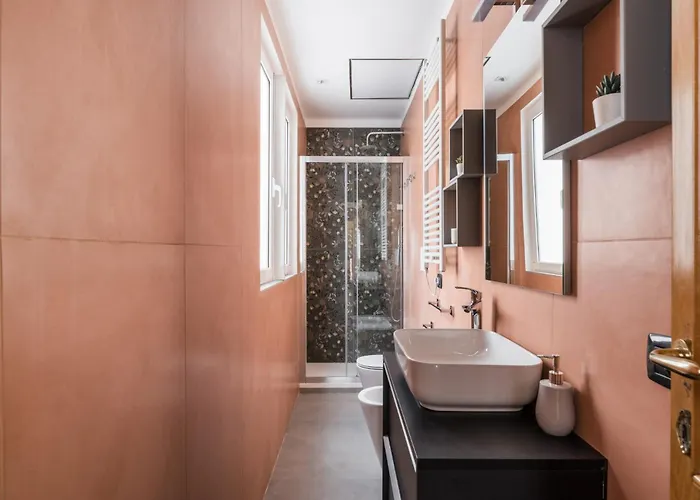 Apartamento The Rent - Three-bedroom Near Piazza Barberini Roma